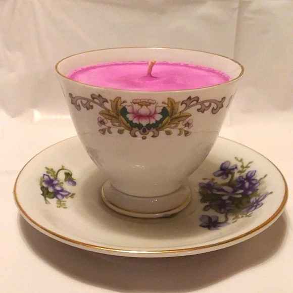 🩷💜Teacup Candle on Saucer Victorian Floral Garden - Picture 2 of 8